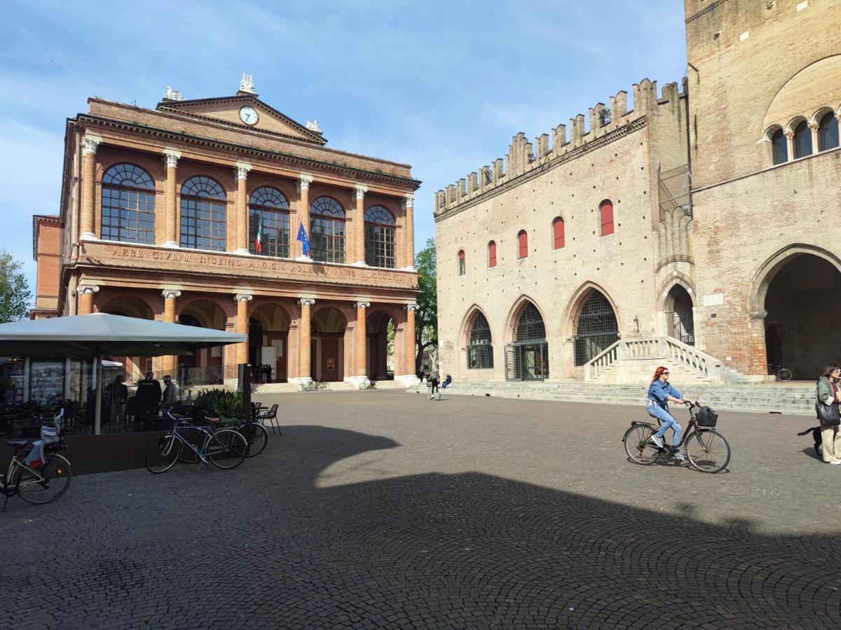 Appartamento In Piazza Cavour Centro Storico Римини Экстерьер фото